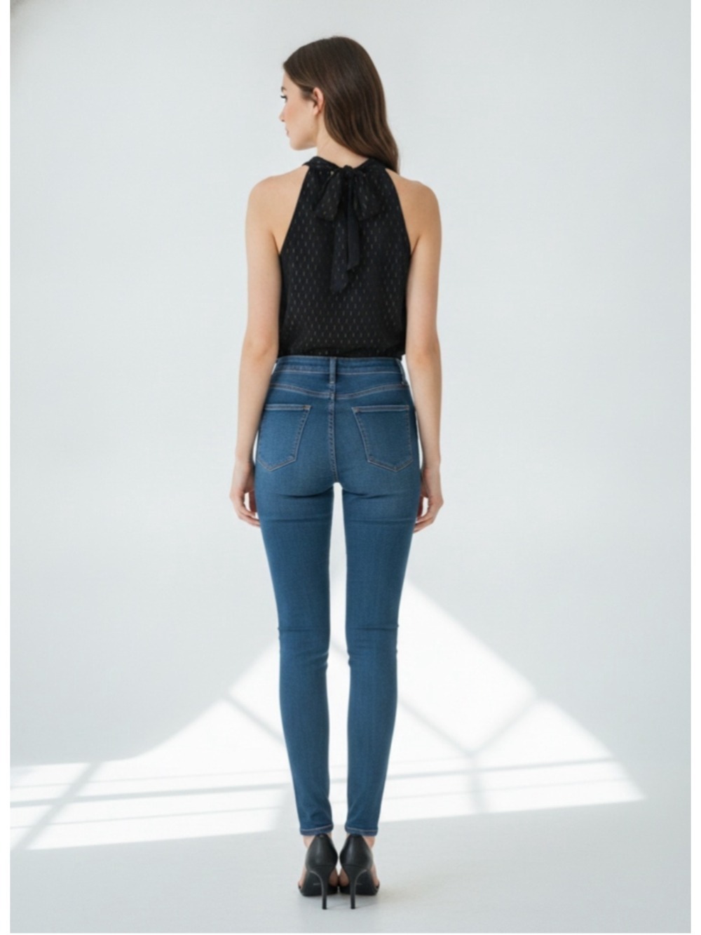 J.Crew factory Black and Gold Sleeveless Tie-Back Top size 4
